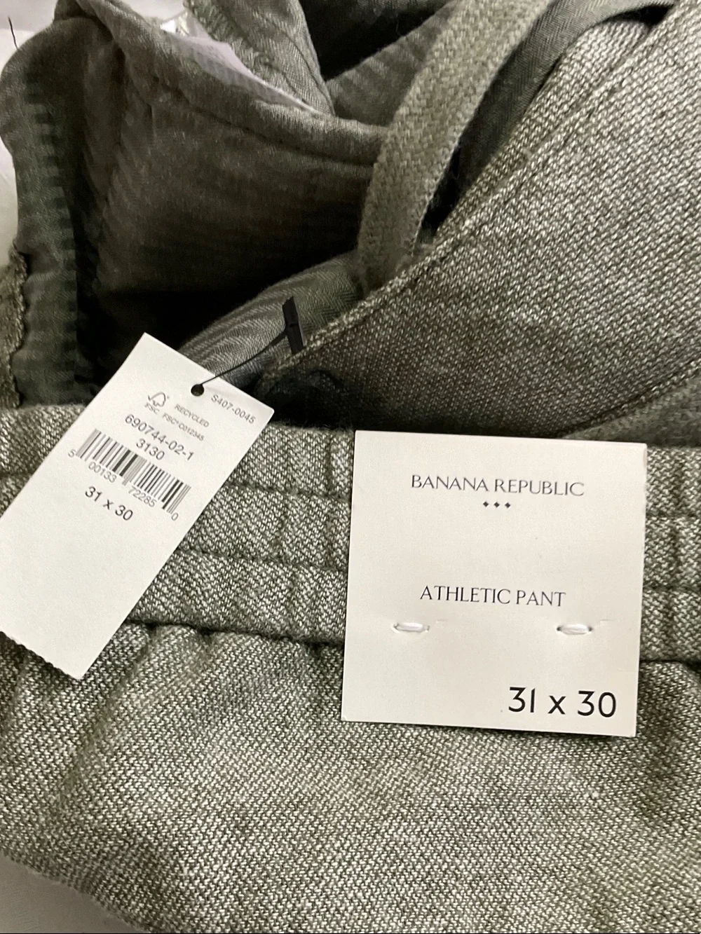 Banana Republic Men's Athletic Pants - Olive